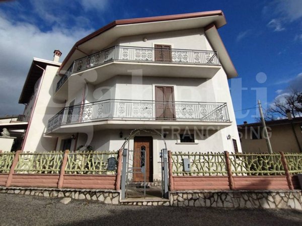 casa indipendente in vendita a Tagliacozzo in zona Colle San Giacomo
