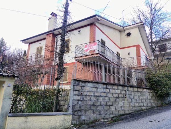 casa indipendente in vendita a Tagliacozzo
