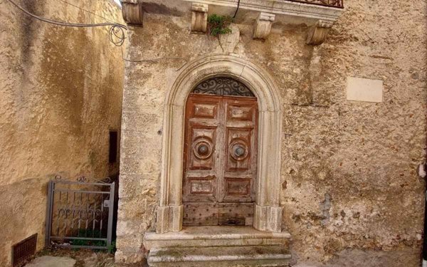 appartamento in vendita a Tagliacozzo in zona Poggio Filippo