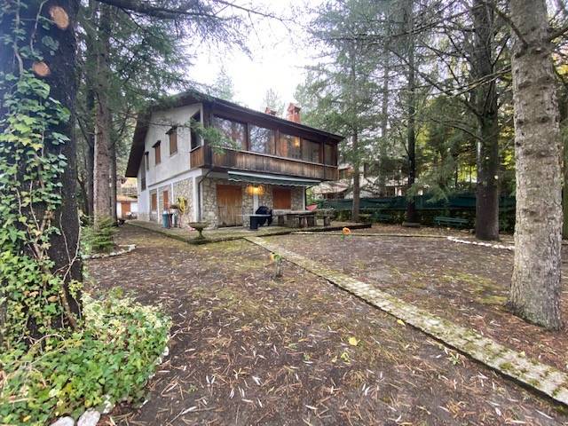 casa indipendente in vendita a Tagliacozzo