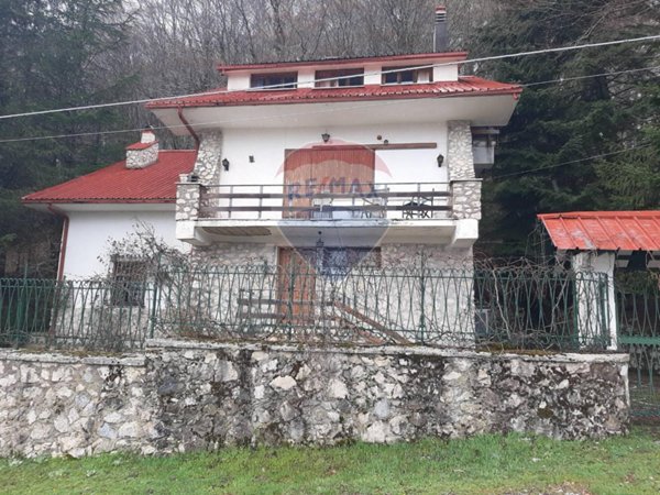 casa indipendente in vendita a Tagliacozzo