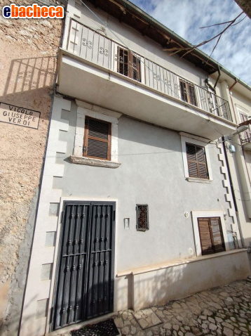 appartamento in vendita a Tagliacozzo in zona Sorbo