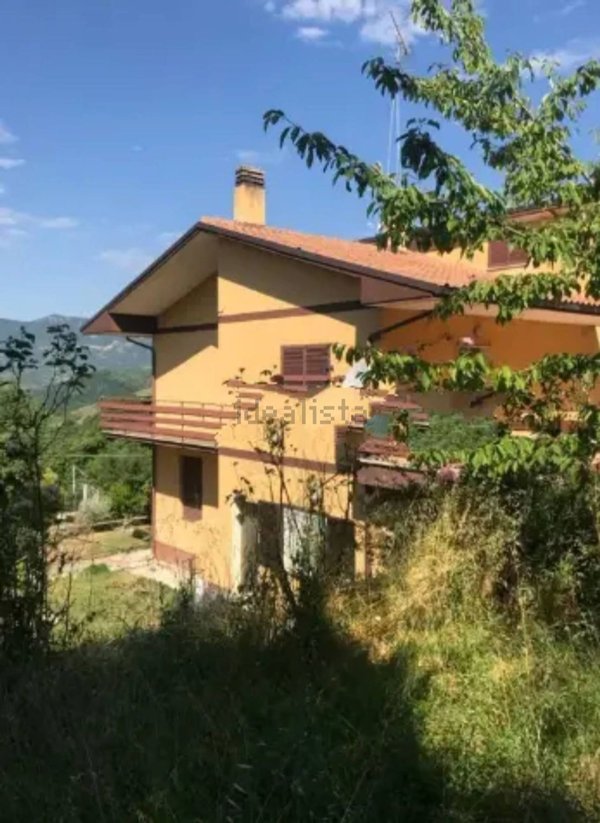 appartamento in vendita a Tagliacozzo