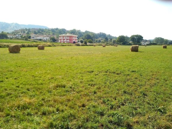 casa indipendente in vendita a Tagliacozzo in zona Sfratati