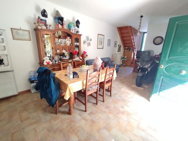 casa indipendente in vendita a Tagliacozzo in zona Villa San Sebastiano