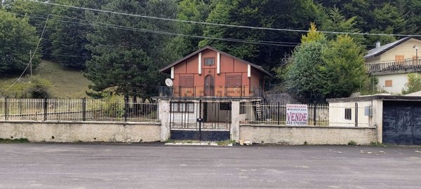 casa indipendente in vendita a Tagliacozzo