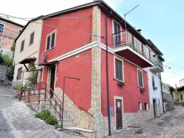 casa indipendente in vendita a Tagliacozzo in zona Villa San Sebastiano