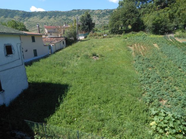 terreno edificabile in vendita a Tagliacozzo in zona Sfratati