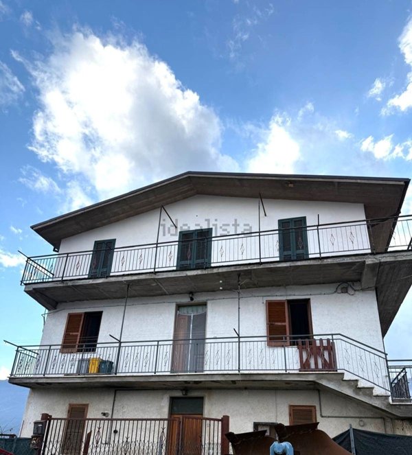 appartamento in vendita a Tagliacozzo in zona Sfratati