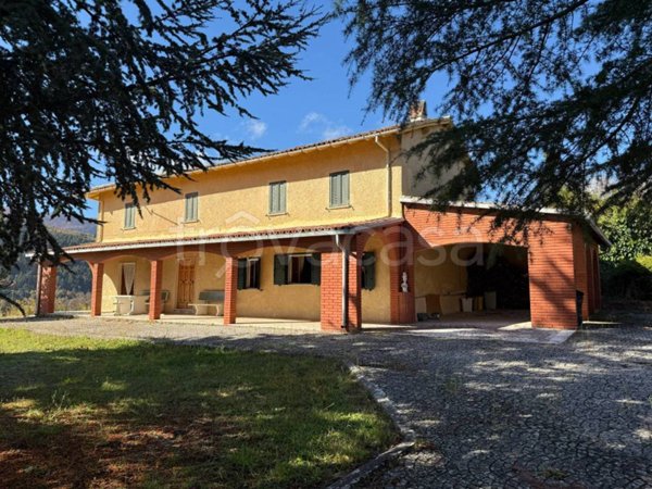 casa indipendente in vendita a Tagliacozzo