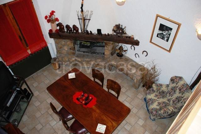 appartamento in vendita a Tagliacozzo in zona Roccacerro