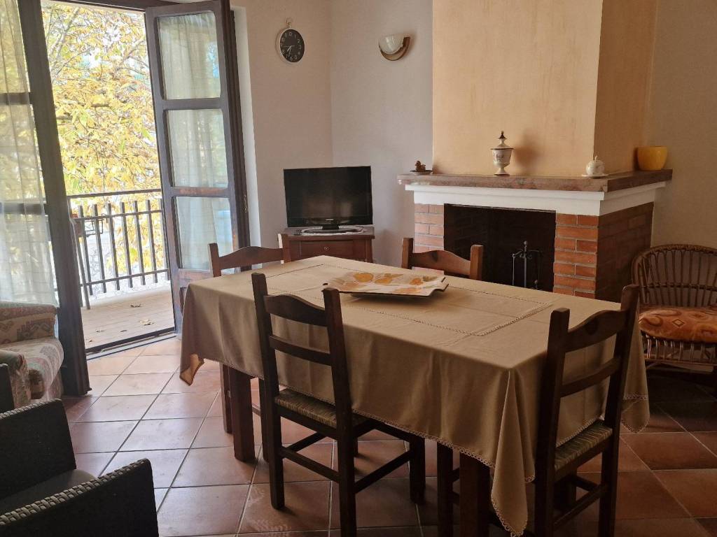 casa indipendente in vendita a Tagliacozzo