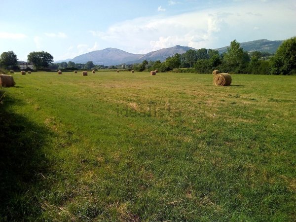 casa indipendente in vendita a Tagliacozzo in zona Sfratati