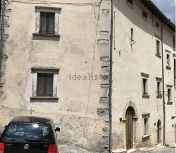 pentavano in vendita a Tagliacozzo