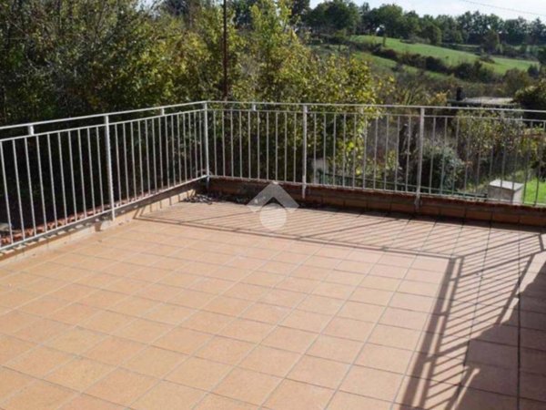 casa indipendente in vendita a Tagliacozzo