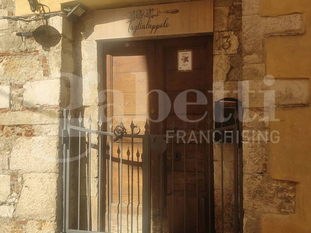 negozio in vendita a Tagliacozzo