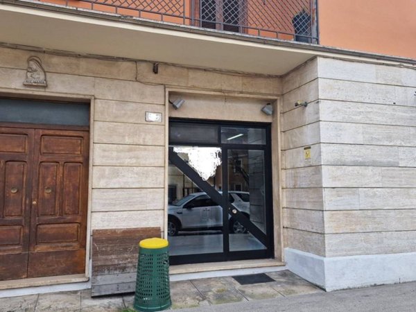 negozio in vendita a Tagliacozzo