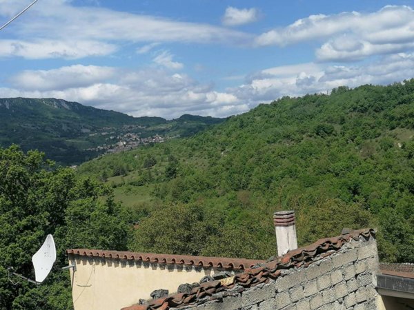 appartamento in vendita a Tagliacozzo in zona Poggetello