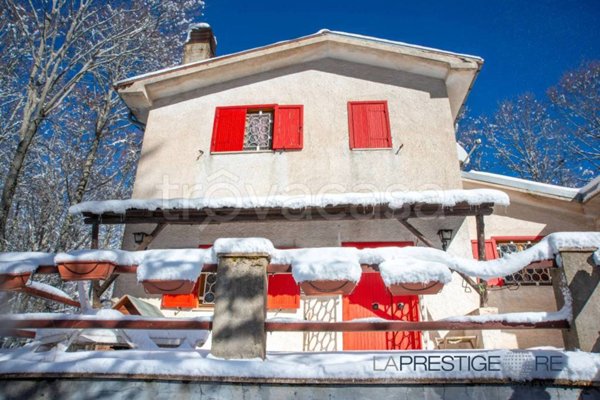 casa indipendente in vendita a Tagliacozzo