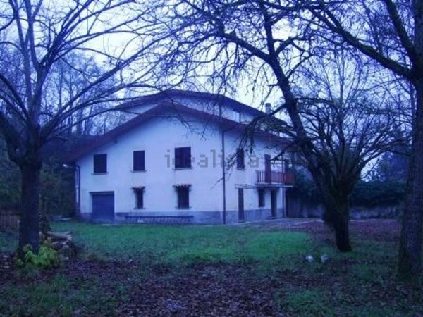 casa indipendente in vendita a Tagliacozzo