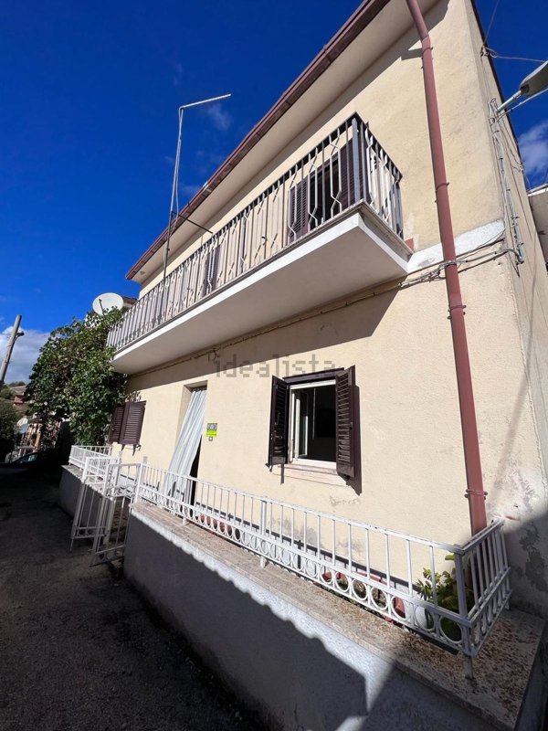 casa semindipendente in vendita a Tagliacozzo