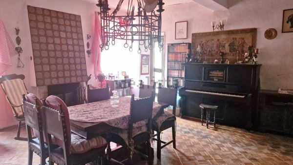 casa indipendente in vendita a Tagliacozzo