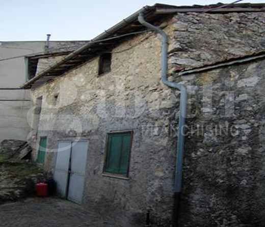 casale in vendita a Tagliacozzo