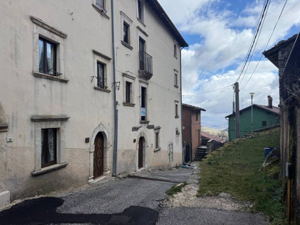 appartamento in vendita a Tagliacozzo