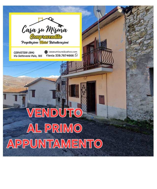 casa indipendente in vendita a Tagliacozzo in zona Poggetello