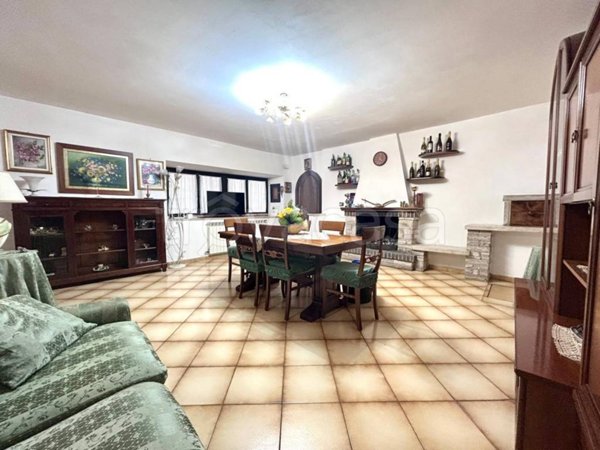casa indipendente in vendita a Tagliacozzo in zona Poggio Filippo