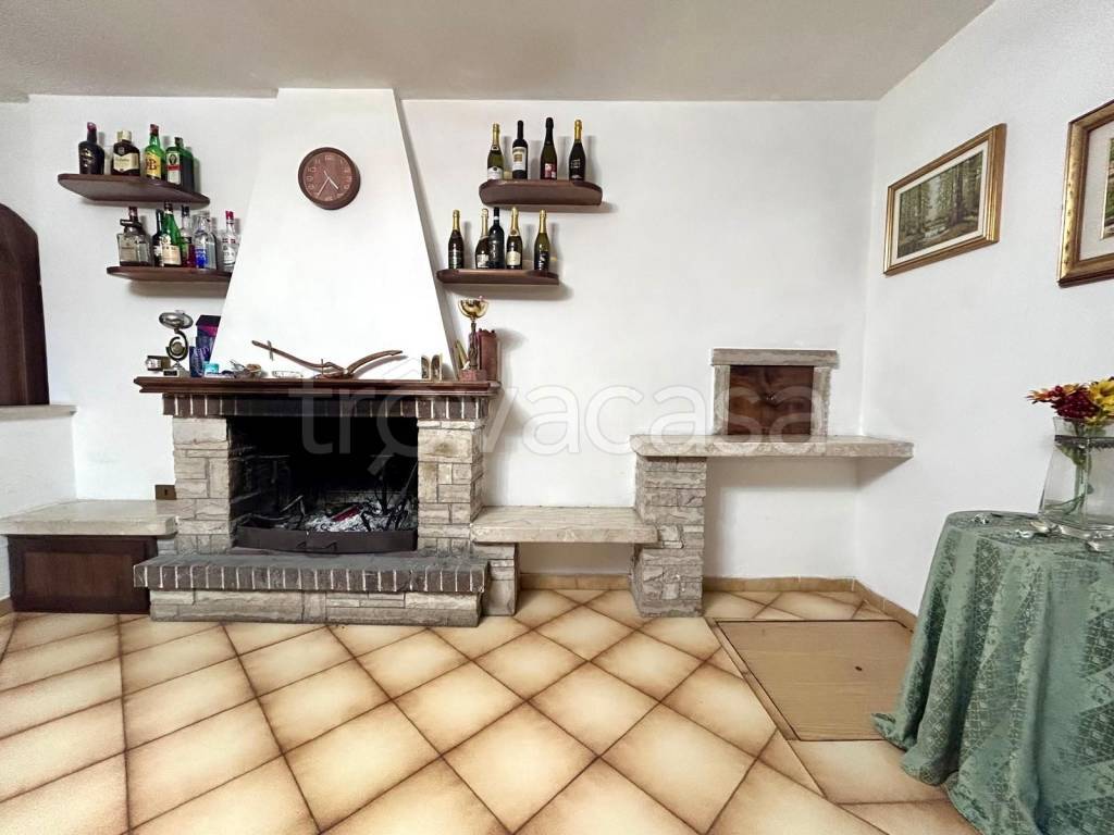 casa indipendente in vendita a Tagliacozzo in zona Poggio Filippo