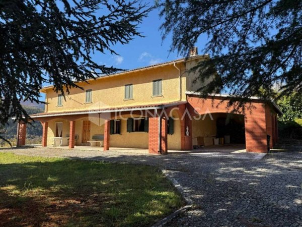casa indipendente in vendita a Tagliacozzo