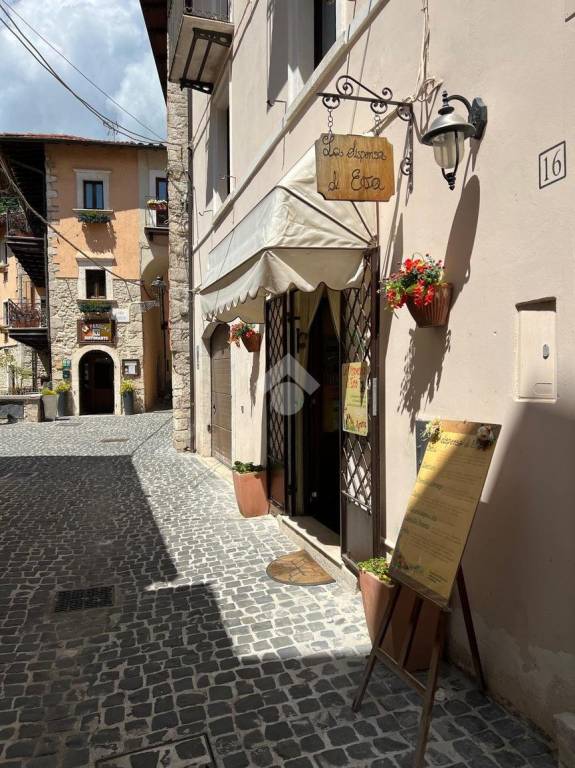 negozio in vendita a Tagliacozzo