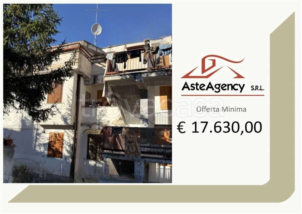 appartamento in vendita a Tagliacozzo in zona Sfratati