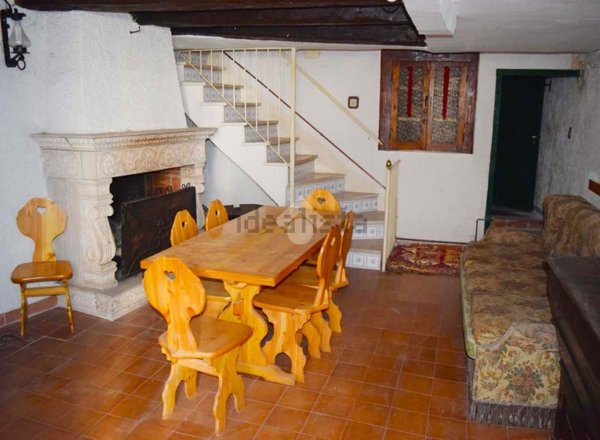 casa semindipendente in vendita a Tagliacozzo