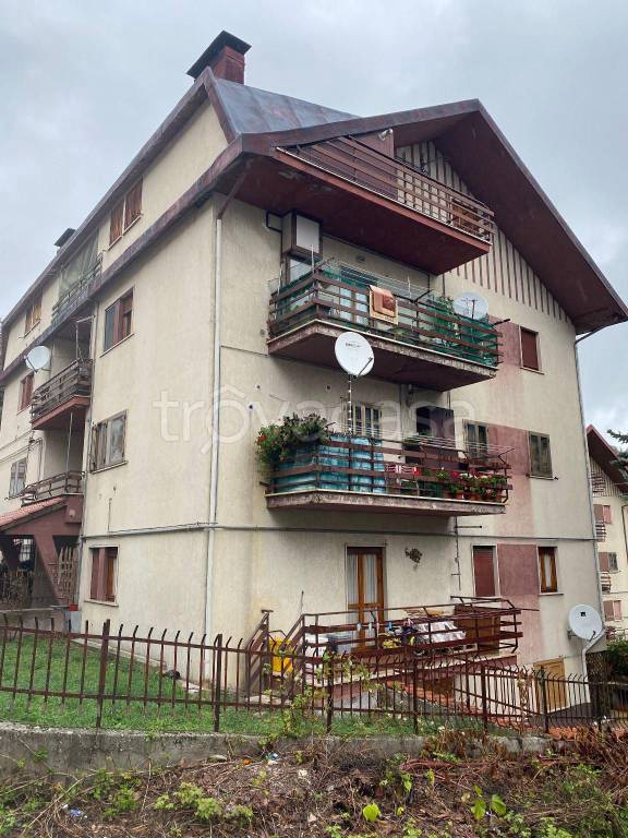 appartamento in vendita a Tagliacozzo in zona Oriente
