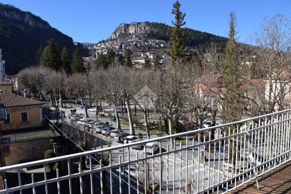 appartamento in vendita a Tagliacozzo in zona Oriente