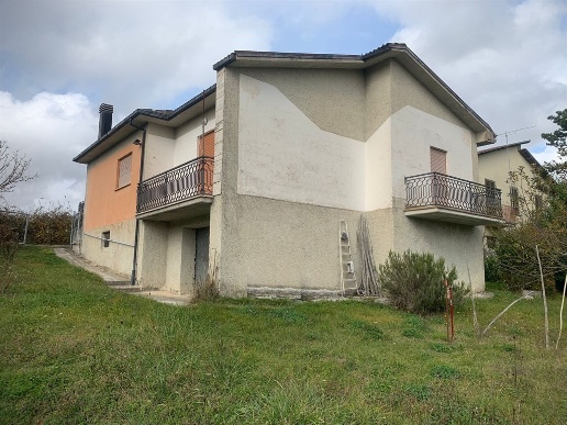 casa indipendente in vendita a Tagliacozzo in zona Poggetello