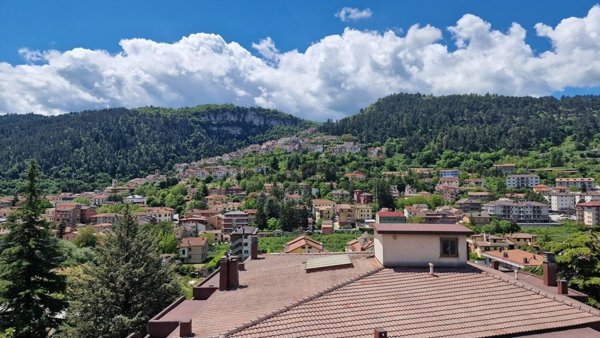 appartamento in vendita a Tagliacozzo in zona Oriente