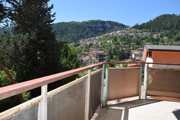 appartamento in vendita a Tagliacozzo in zona Oriente