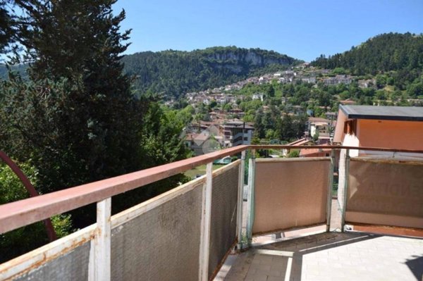 appartamento in vendita a Tagliacozzo in zona Oriente