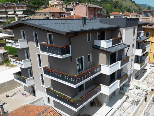 appartamento in vendita a Tagliacozzo in zona Oriente