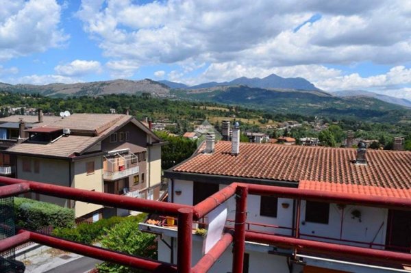 appartamento in vendita a Tagliacozzo in zona Oriente