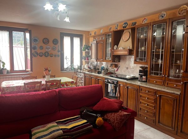 appartamento in vendita a Tagliacozzo in zona Oriente