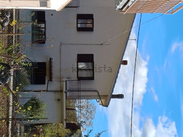 casa indipendente in vendita a Tione degli Abruzzi