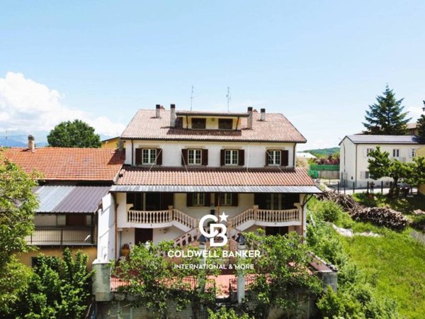 casa indipendente in vendita a Tornimparte