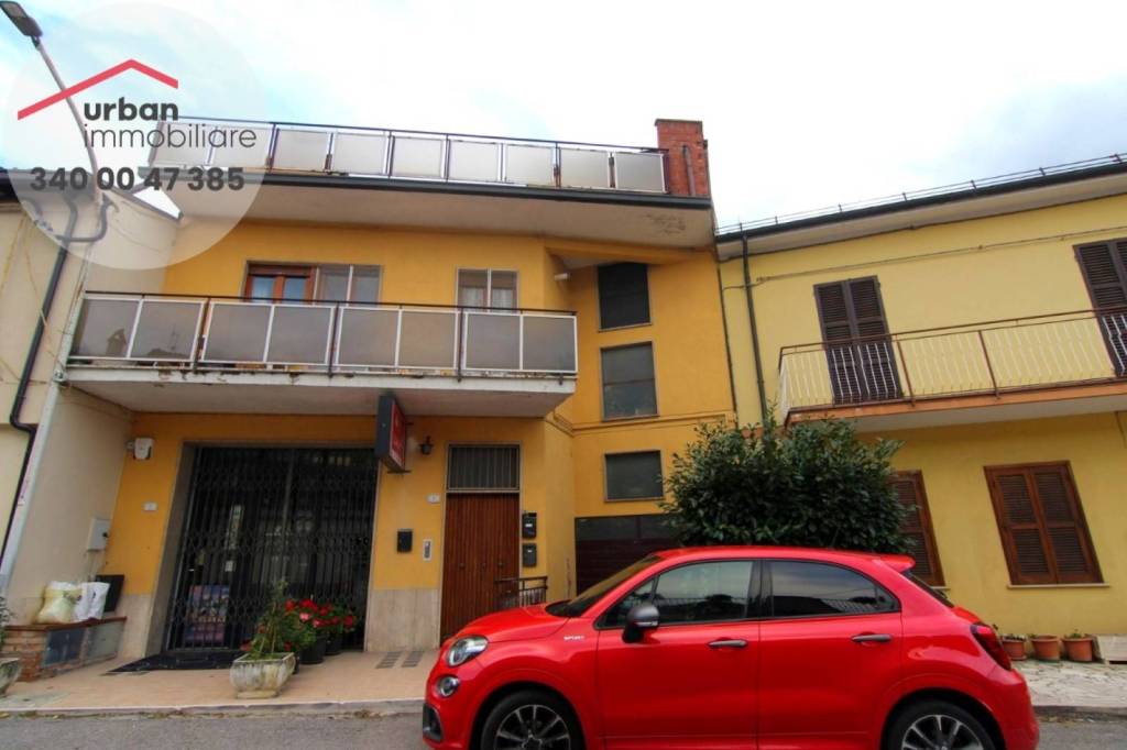 appartamento in vendita a Tornimparte in zona Villagrande