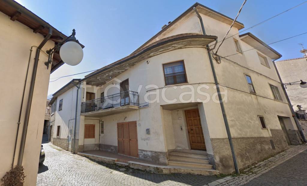 appartamento in vendita a Tornimparte in zona San Nicola