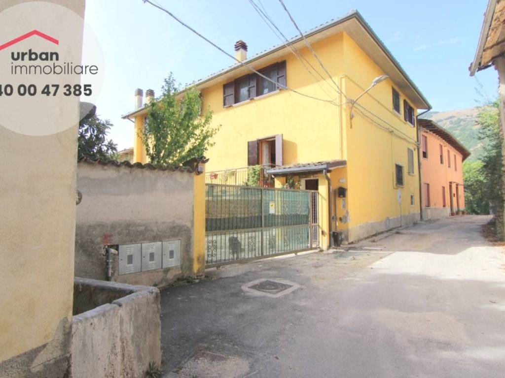 appartamento in vendita a Tornimparte