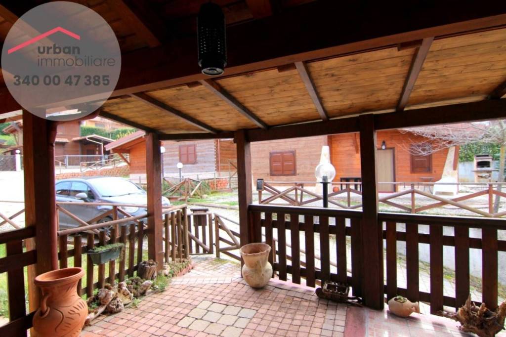casa indipendente in vendita a Tornimparte in zona Villagrande